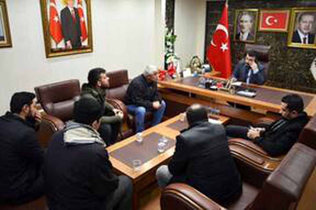 AK Parti İl Başkanı Gür, vatandaşlarla bir araya geldi