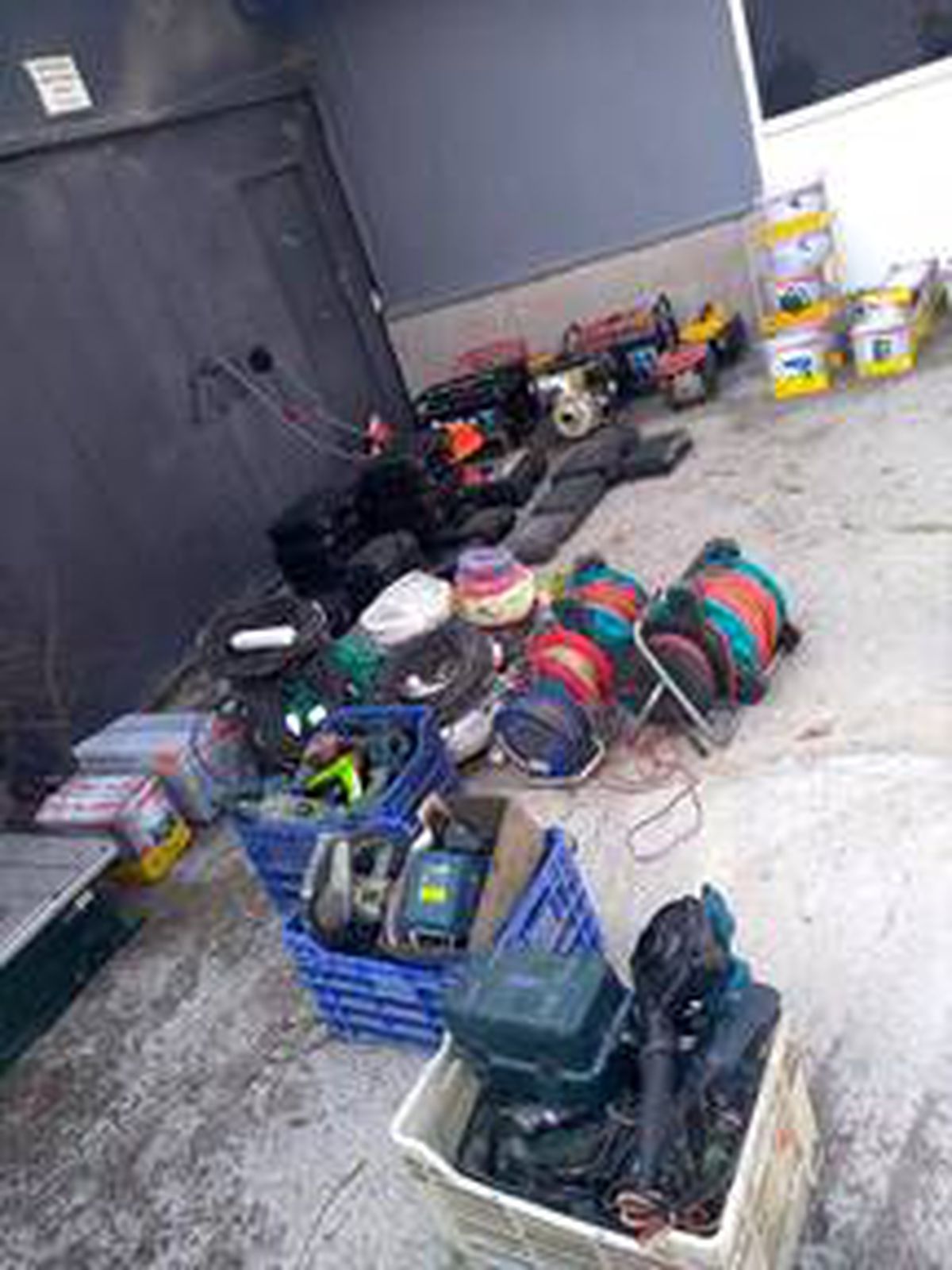 Ankara\'da çalıntı mal alıp sattığı iddia edilen şüpheli yakalandı