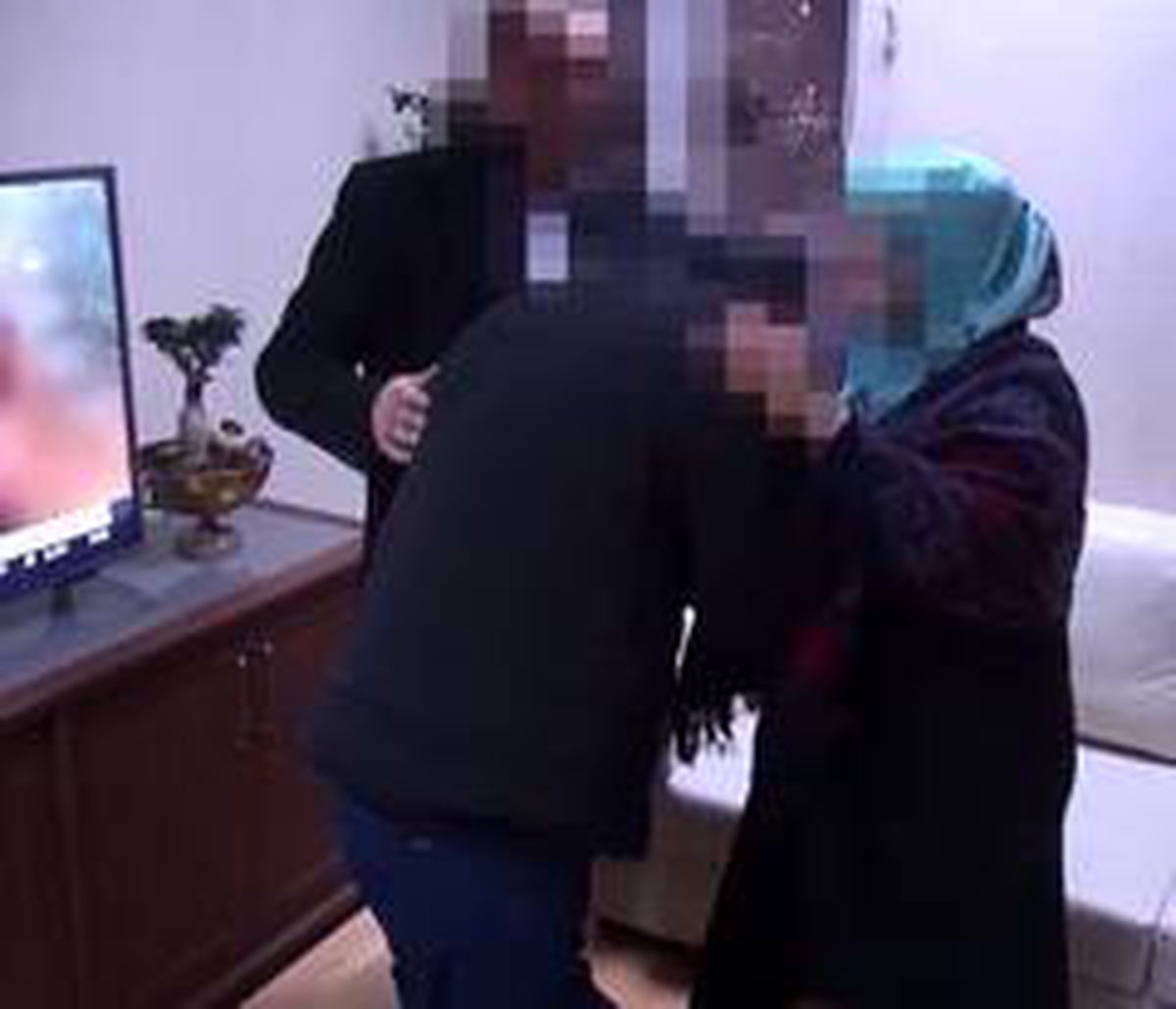 Batman\'da teslim olan PKK\'lı ailesiyle buluştu