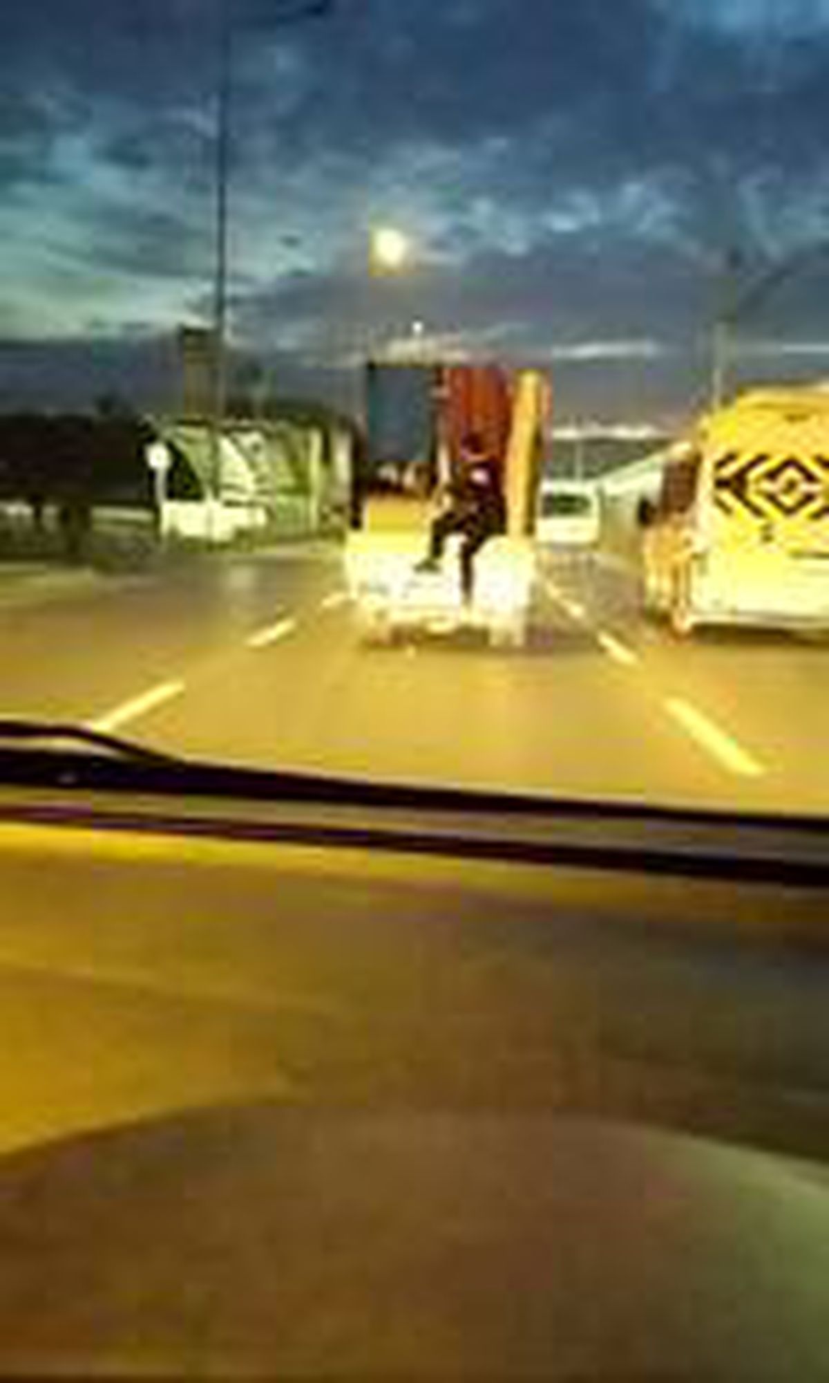 Bursa\'da trafikteki tehlikeli yolculuk vatandaşları korkuttu