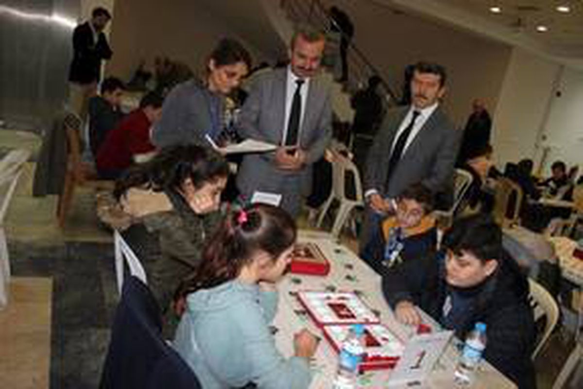 Çaycuma\'da "Akıl ve Zeka Oyunları" turnuvası düzenlendi