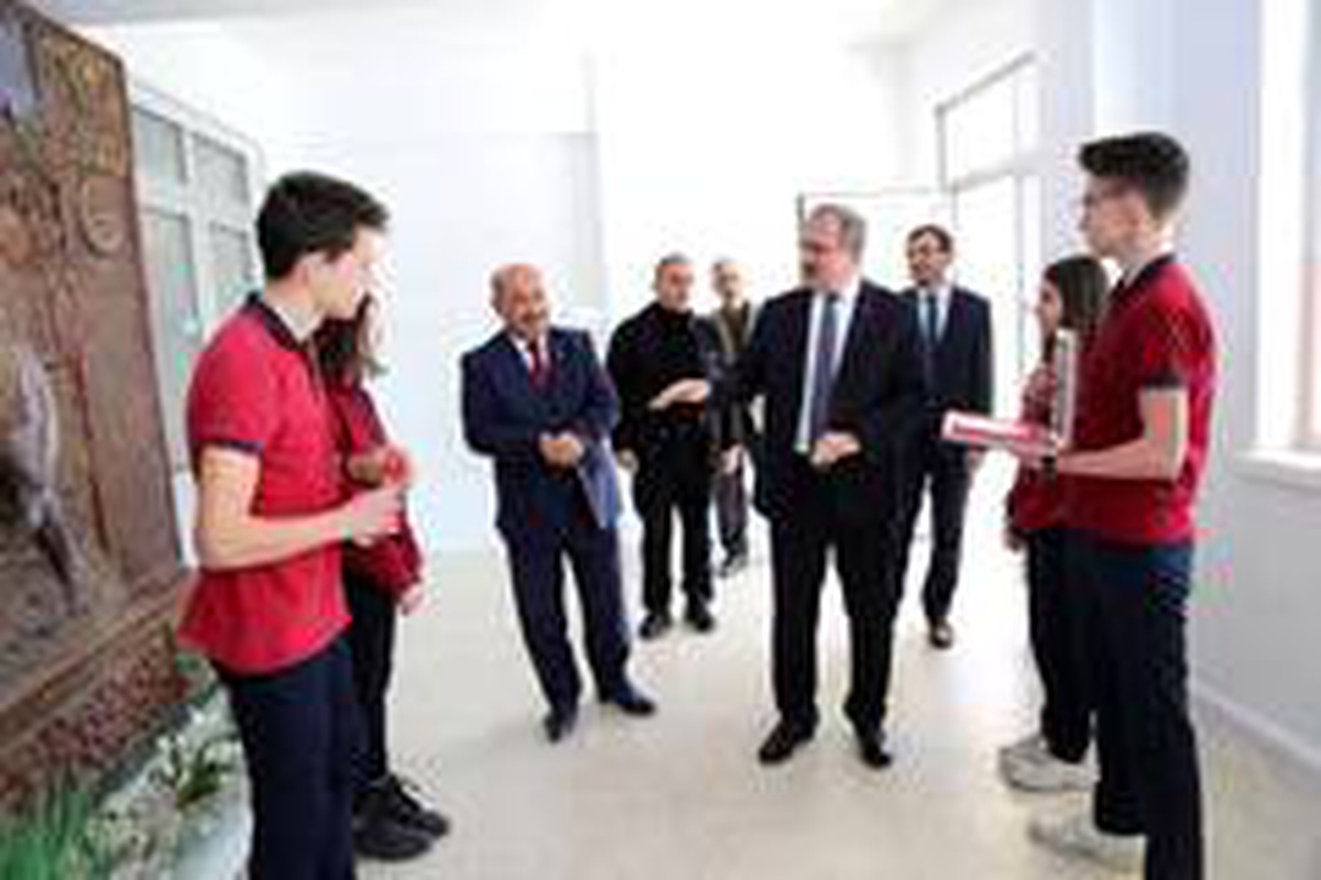 Fatih Anadolu Lisesi\'ne ziyaret