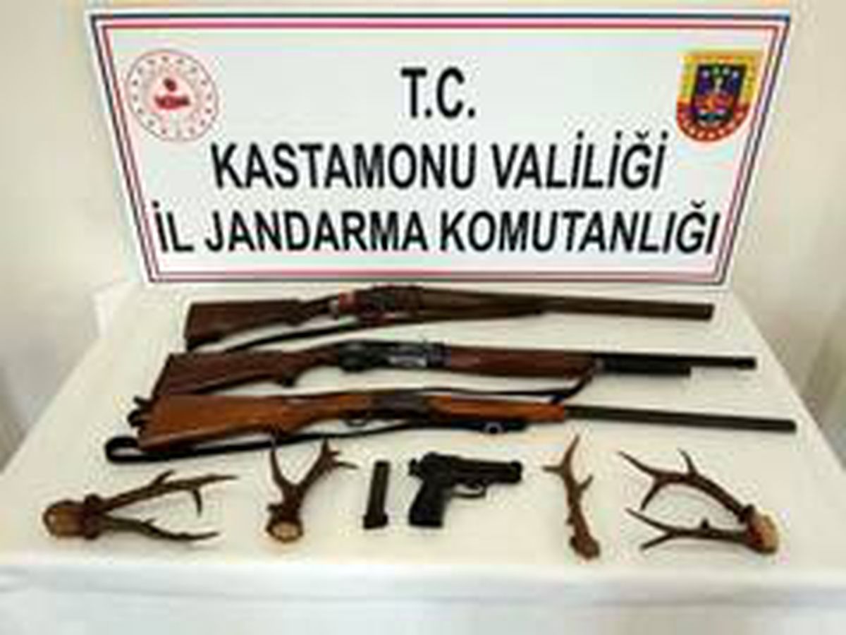 Jandarma ekiplerinden Karaca ve kaçak silah operasyonu