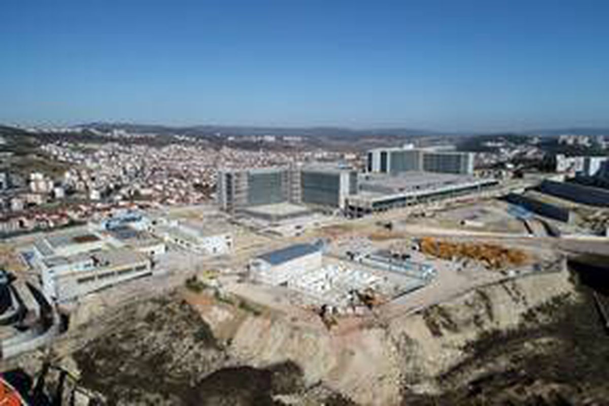Kocaeli Şehir Hastanesi yükseliyor