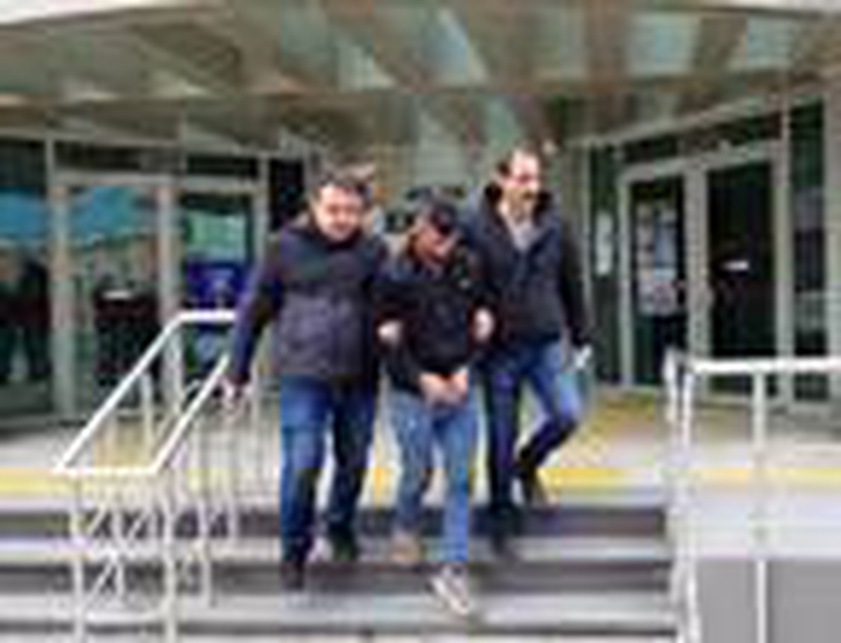 Otomobilinde 500 gram metanfetamin bulunan şüpheli tutuklandı