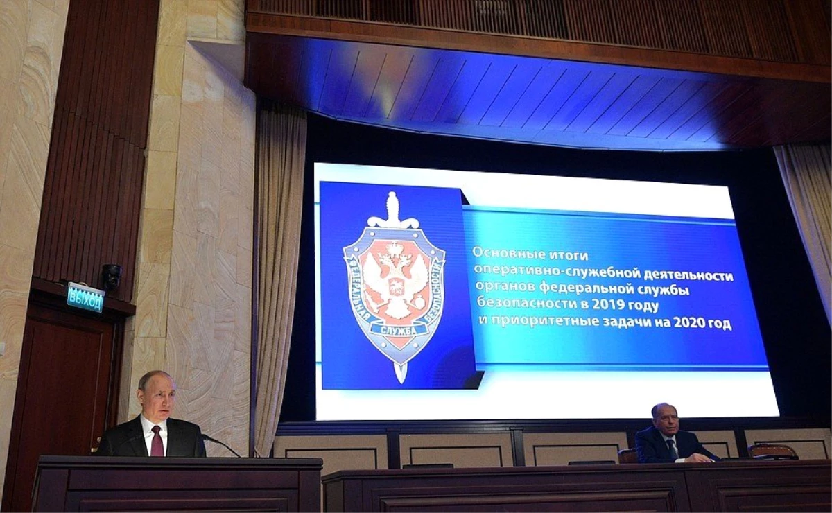 Putin\'in Rus istihbaratı toplantısı sırasında FSB\'den büyük operasyon