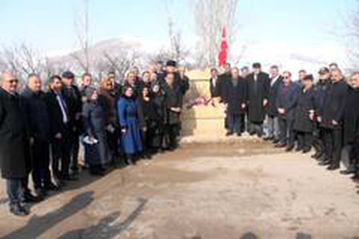 Şehit Süleyman Efendi ve Miralay Sabri Bey mezarı başında anıldı