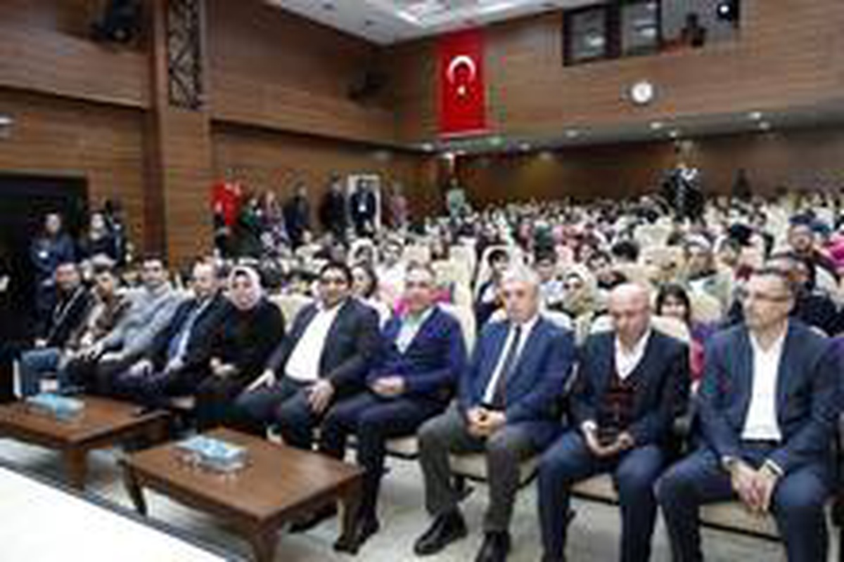 Sultangazi\'de Akıl ve Zeka Oyunları Turnuvası Ödül Töreni