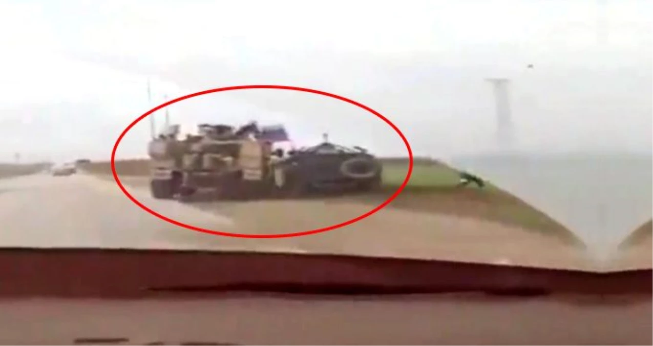 Suriye\'de ABD zırhlı aracı, Rus askeri polisine ait aracı yoldan çıkardı! Olay anı kamerada