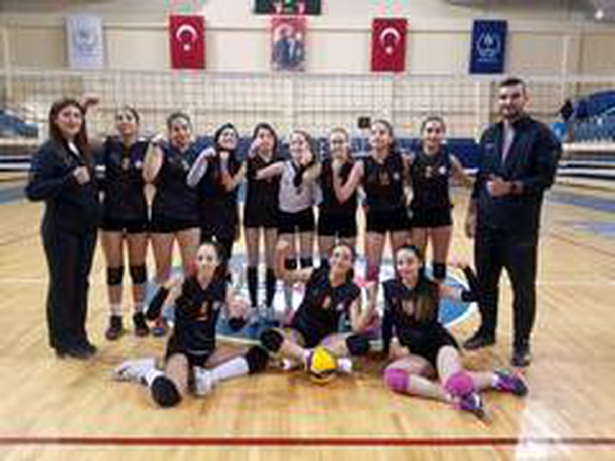 Yıldız kızlarda birincilik yine Bozüyük Belediyesinin