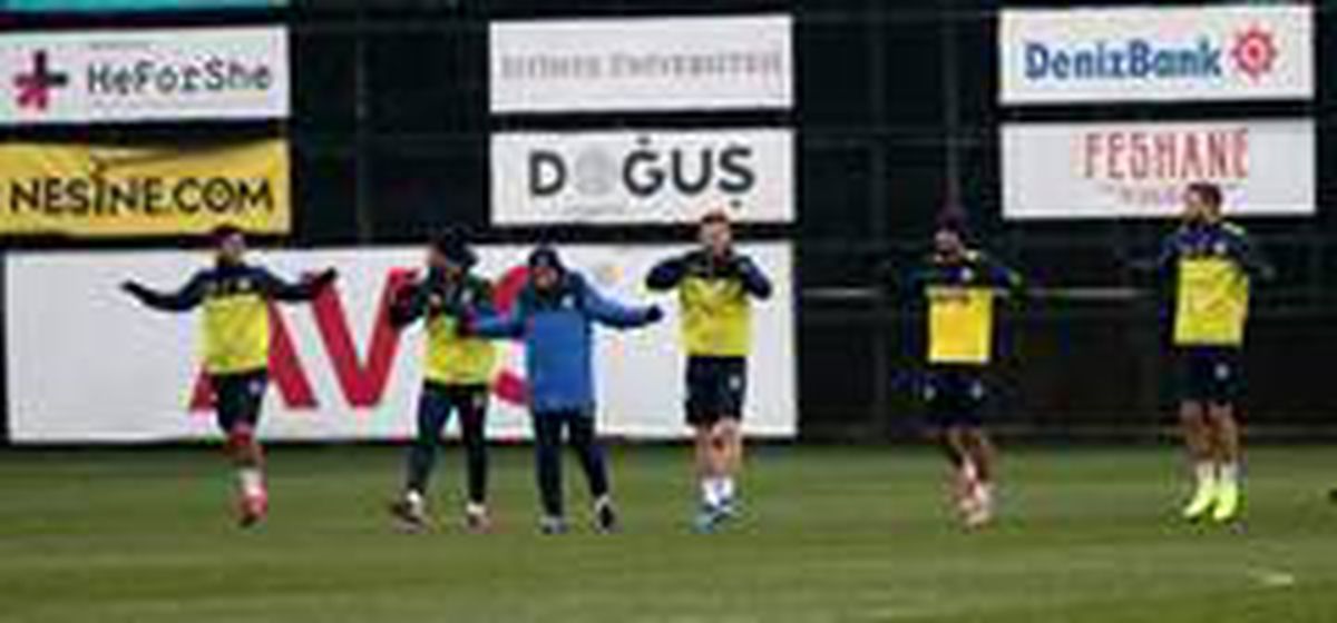 Fenerbahçe\'de derbi hazırlıkları sürüyor