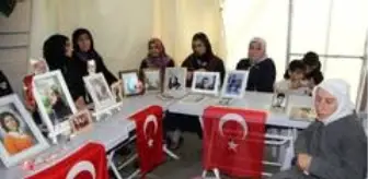 HDP önündeki evlat nöbetine 3 aile daha katıldı