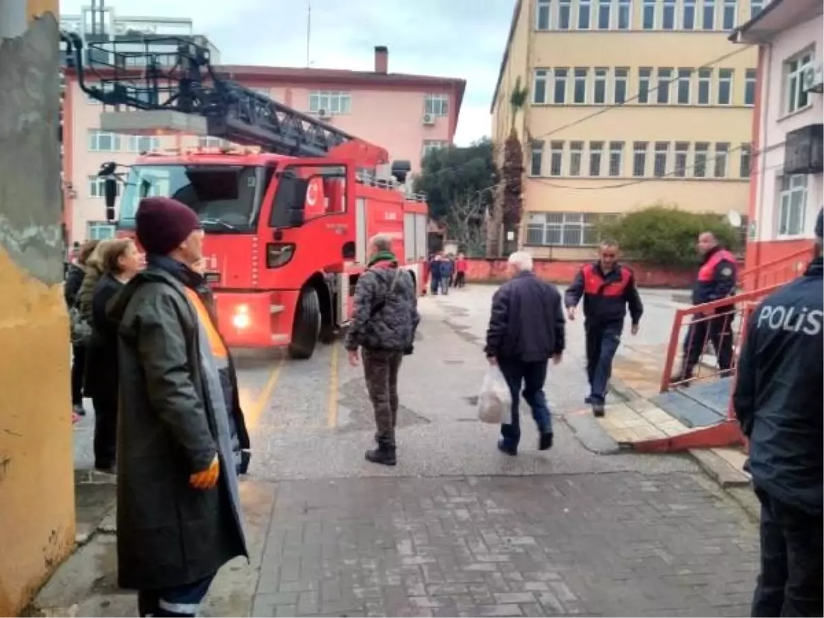 Okulda çıkan yangın söndürüldü