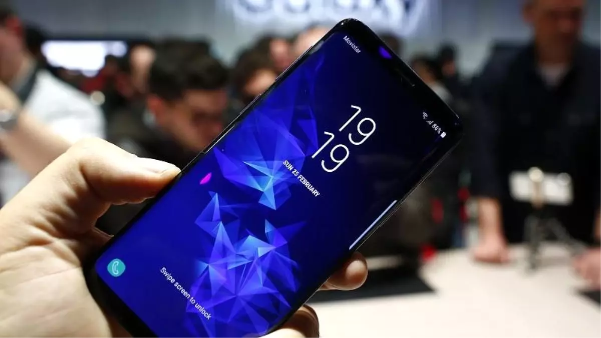 Samsung, Galaxy kullanıcılarına yolladığı gizemli \'1\' mesajı için özür diledi: Hatayla oldu