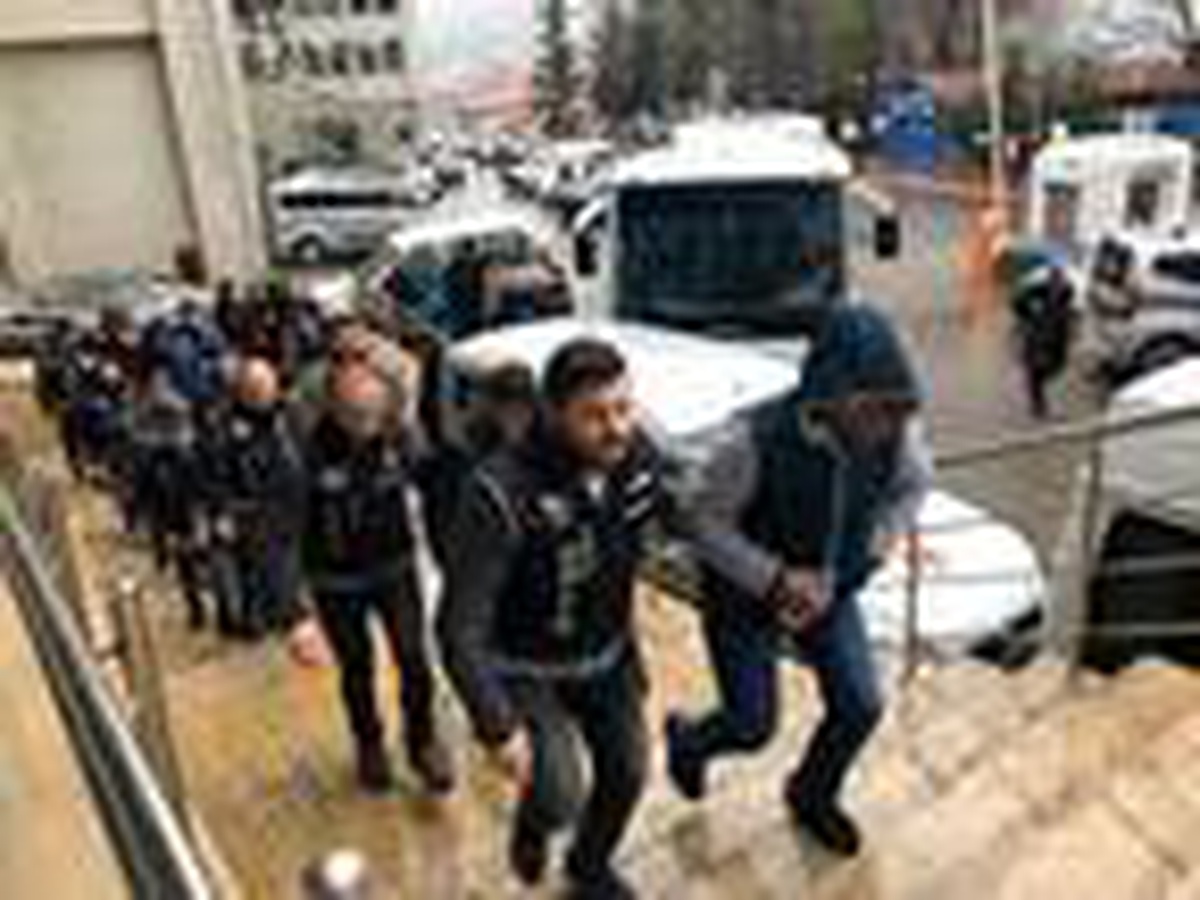 Zonguldak\'ta, 13 FETÖ şüphelisi adliyede