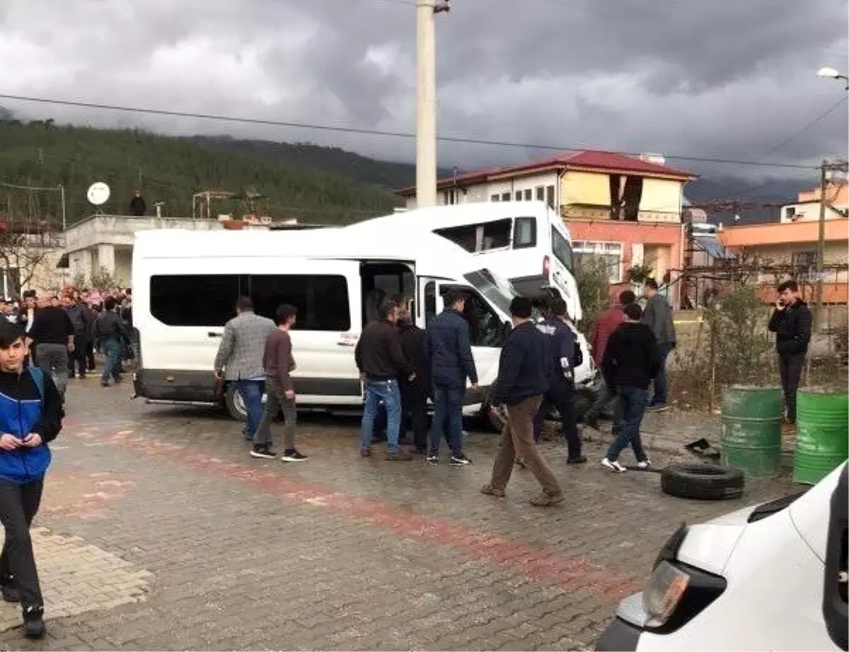 21 kişinin yaralandığı okul servisi kazasının görüntüleri ortaya çıktı