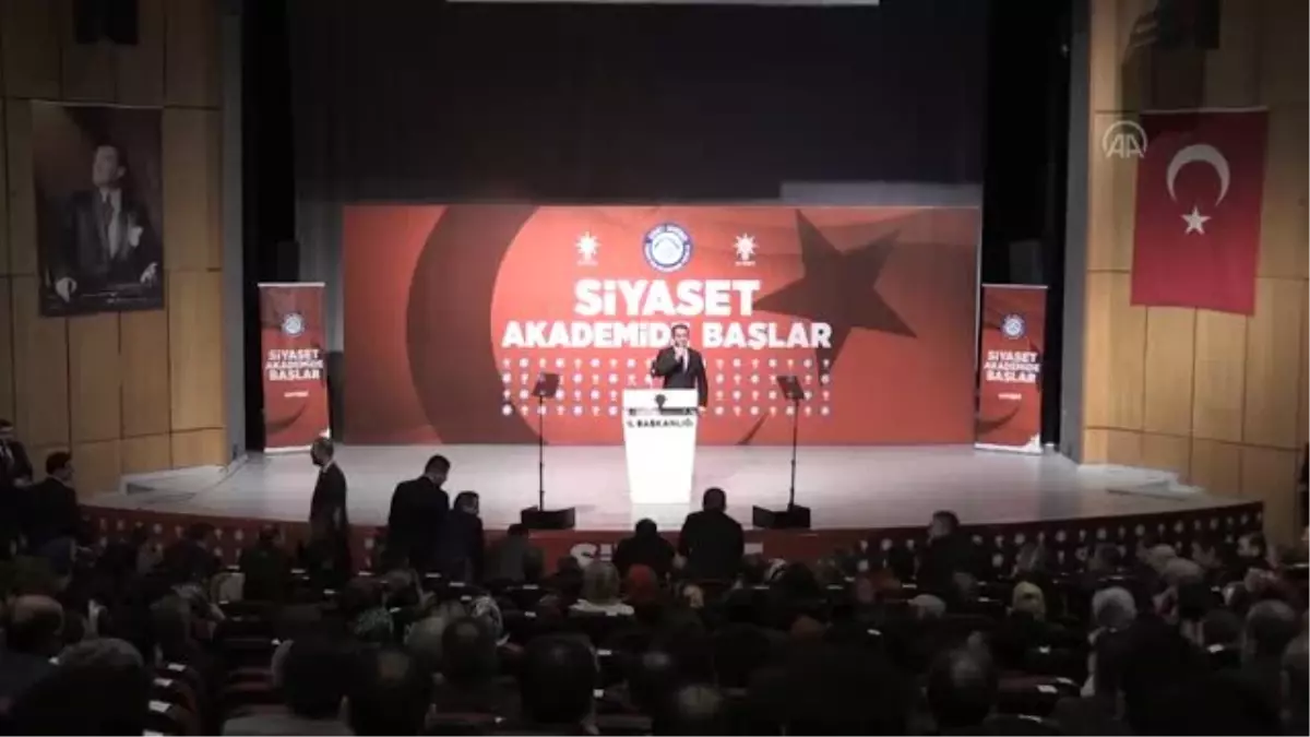 Bakan Dönmez, AK Parti Siyaset Akademisi\'nde konuştu