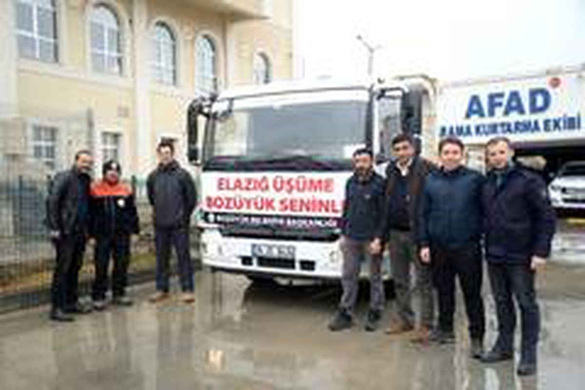 Bozüyük\'te toplanan yardımlar AFAD\'a teslim edildi