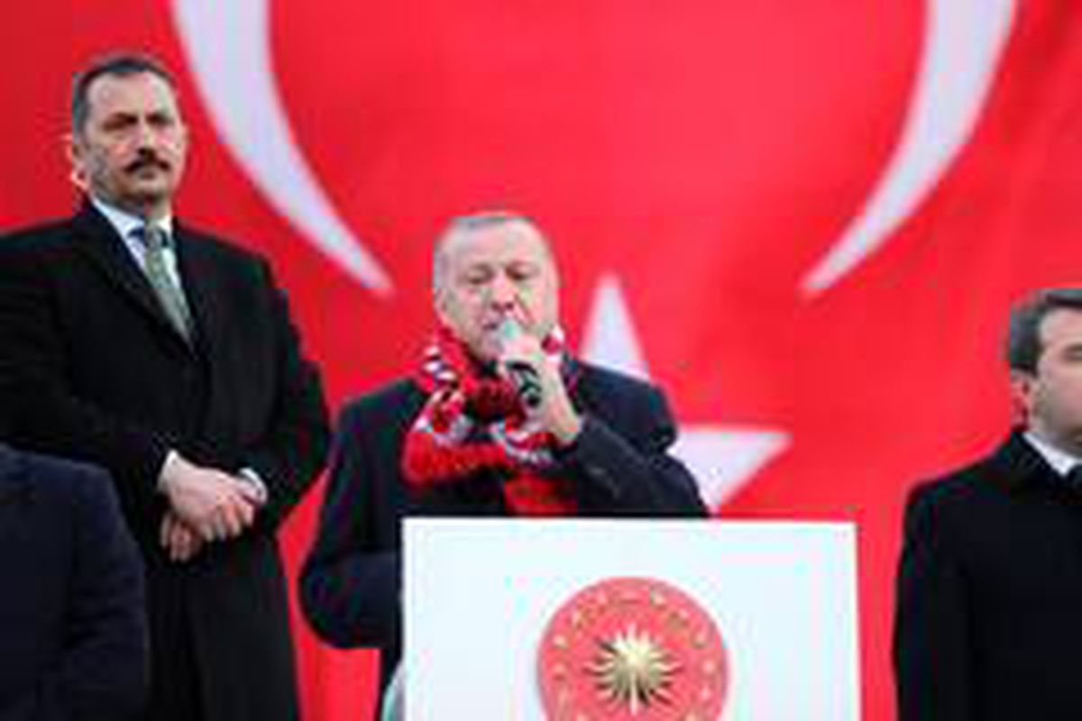 Cumhurbaşkanı Erdoğan, Bergama\'da konuştu: "Savunma sanayinde yerlilik oranı yüzde 20\'ydi, şimdi...