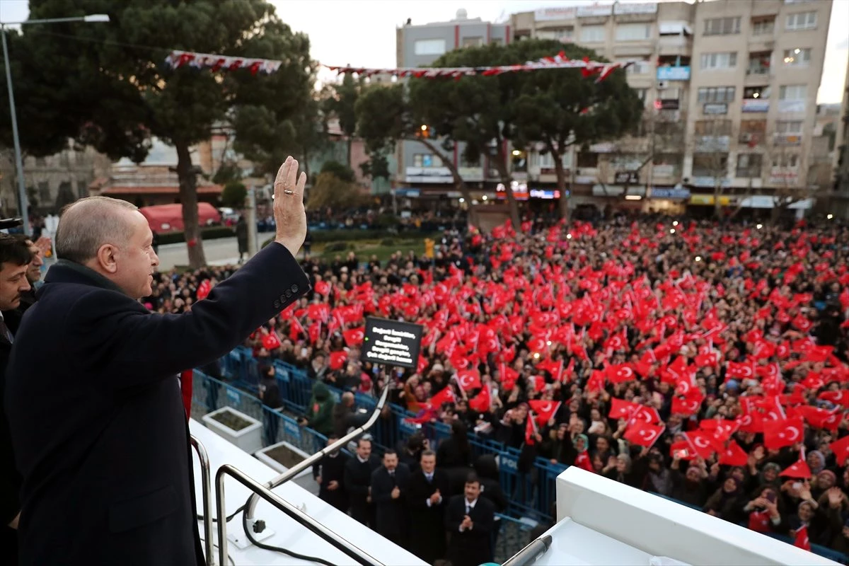 Cumhurbaşkanı Erdoğan, Bergama\'yı ziyaret etti