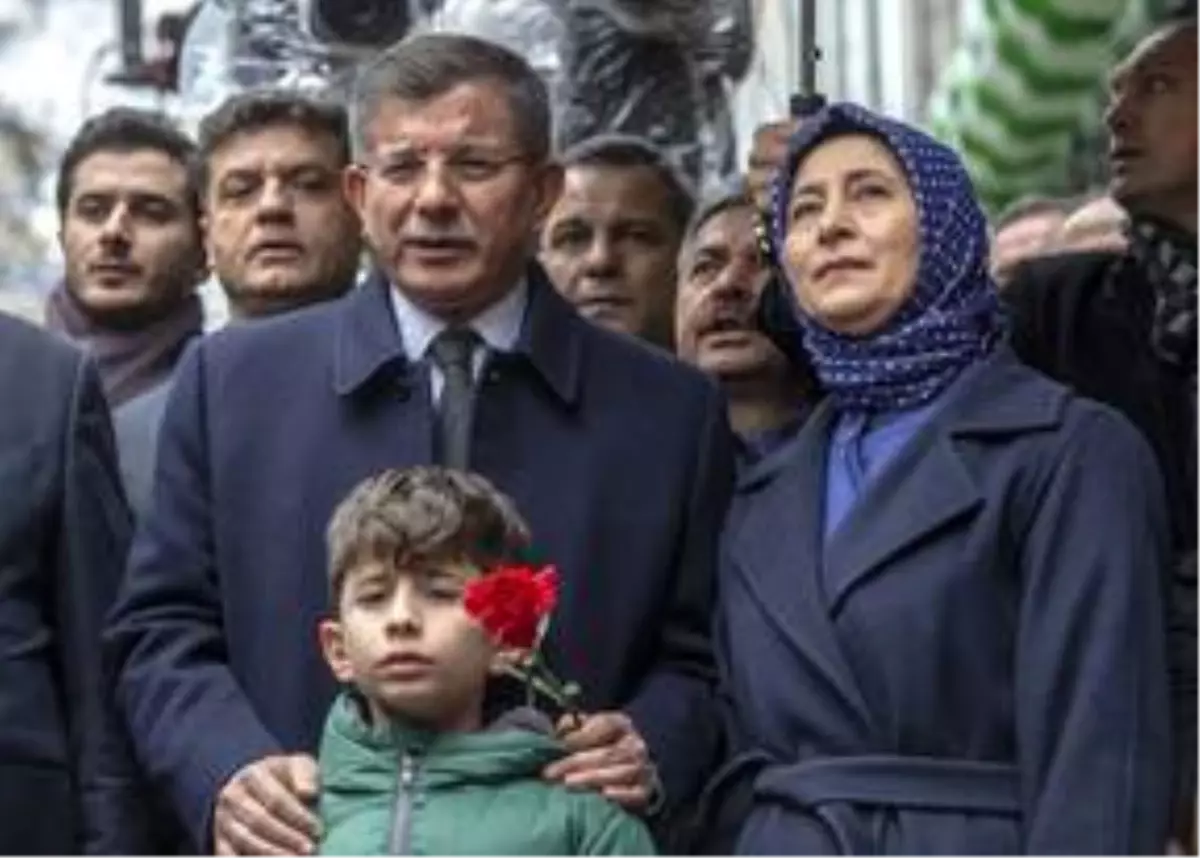 Davutoğlu, partisinin Ankara İl Başkanlığı binasını açtı