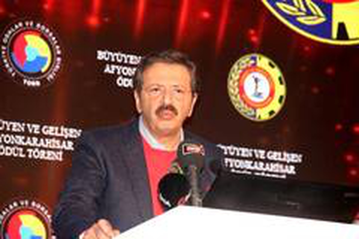 "Kamu bankacılık sisteminde büyük sıkıntılar çekiliyor"