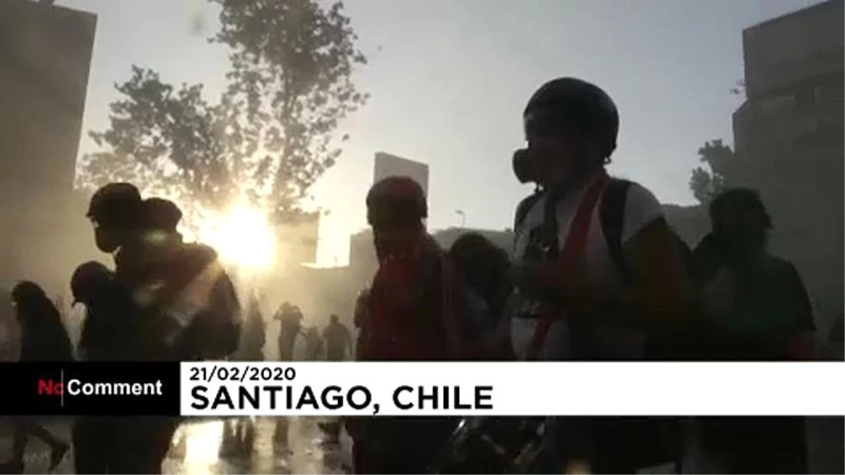 Şili\'de hükümet karşıtı eylemlerde polisle göstericiler arasında çatışma