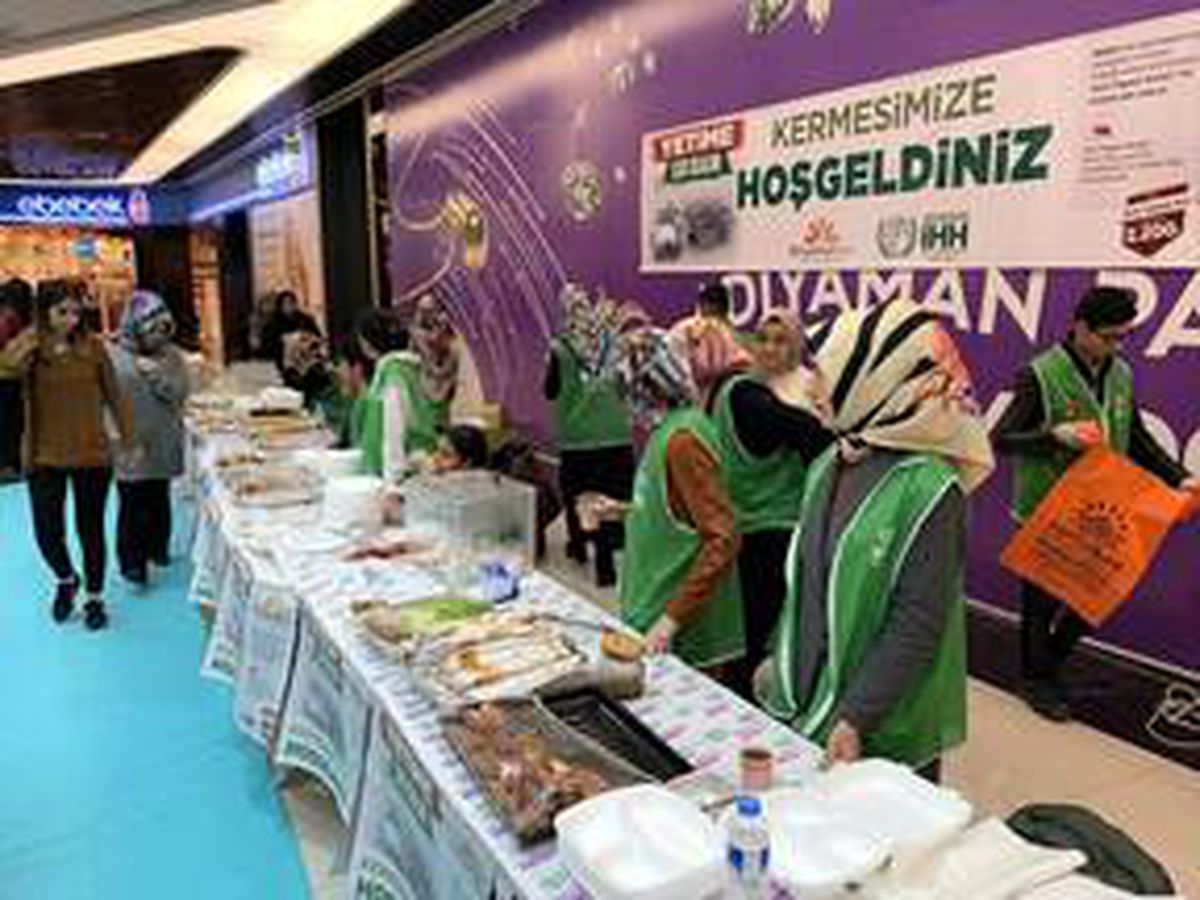 Adıyaman İHH\'dan İdlib\'deki yetimler yararına kermes