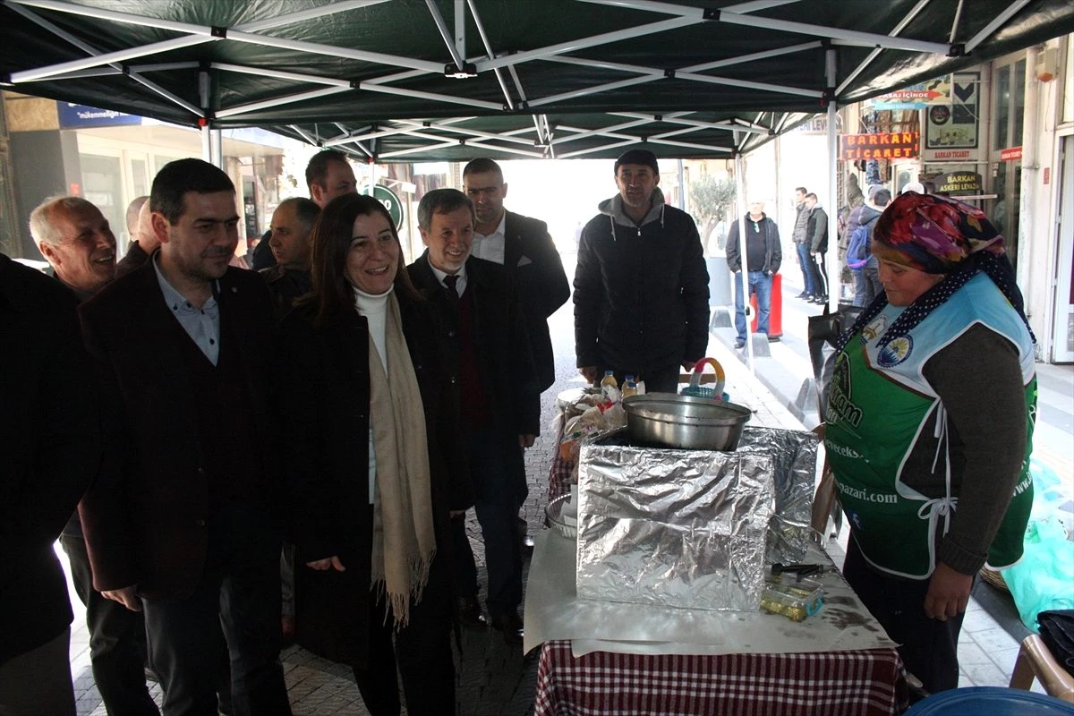AK Parti Edirne Milletvekili Aksal İzzeti İkram Pazarı\'nı ziyaret etti