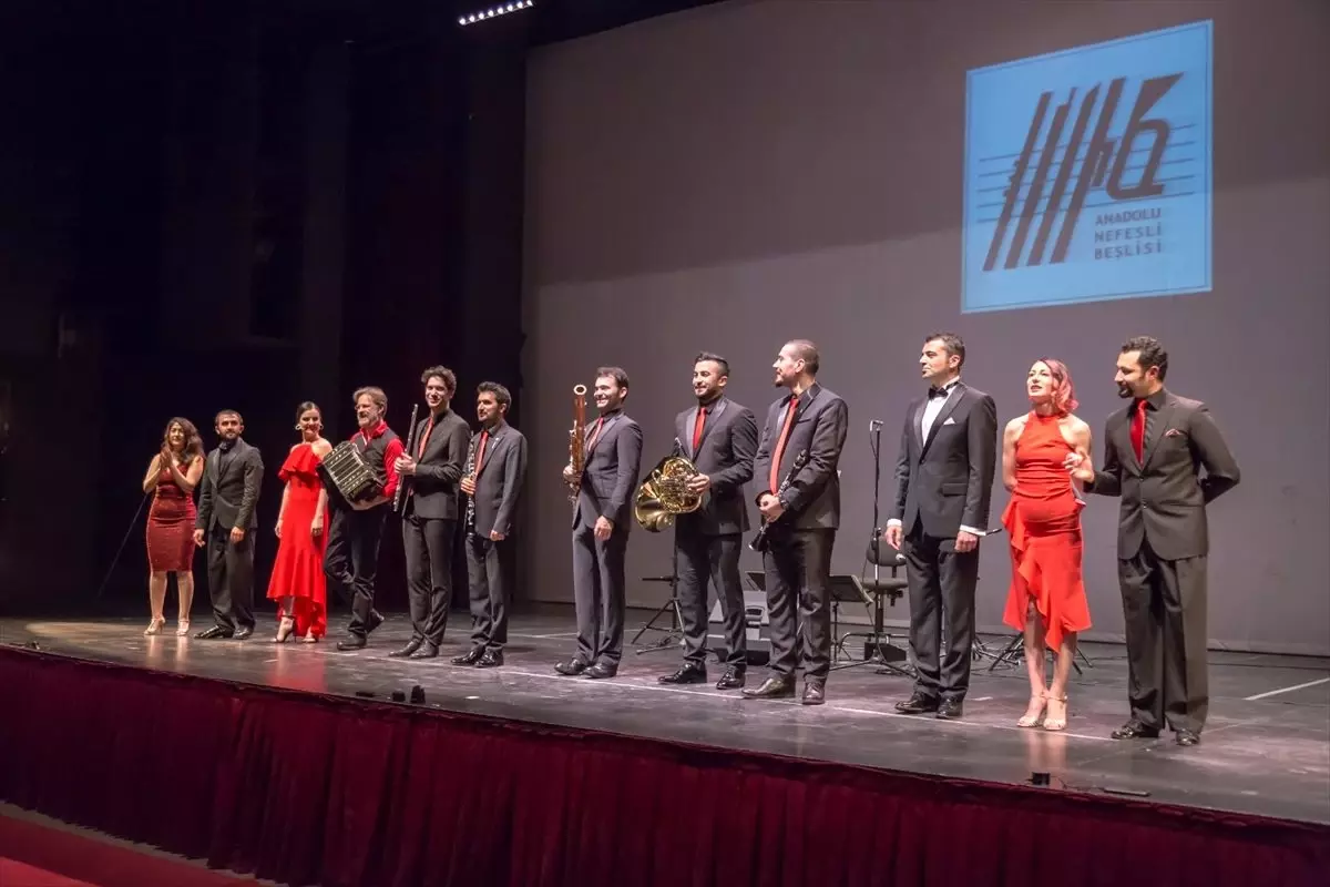 Antalya Devlet Opera ve Balesi "Tangoloji" konserini sahneledi