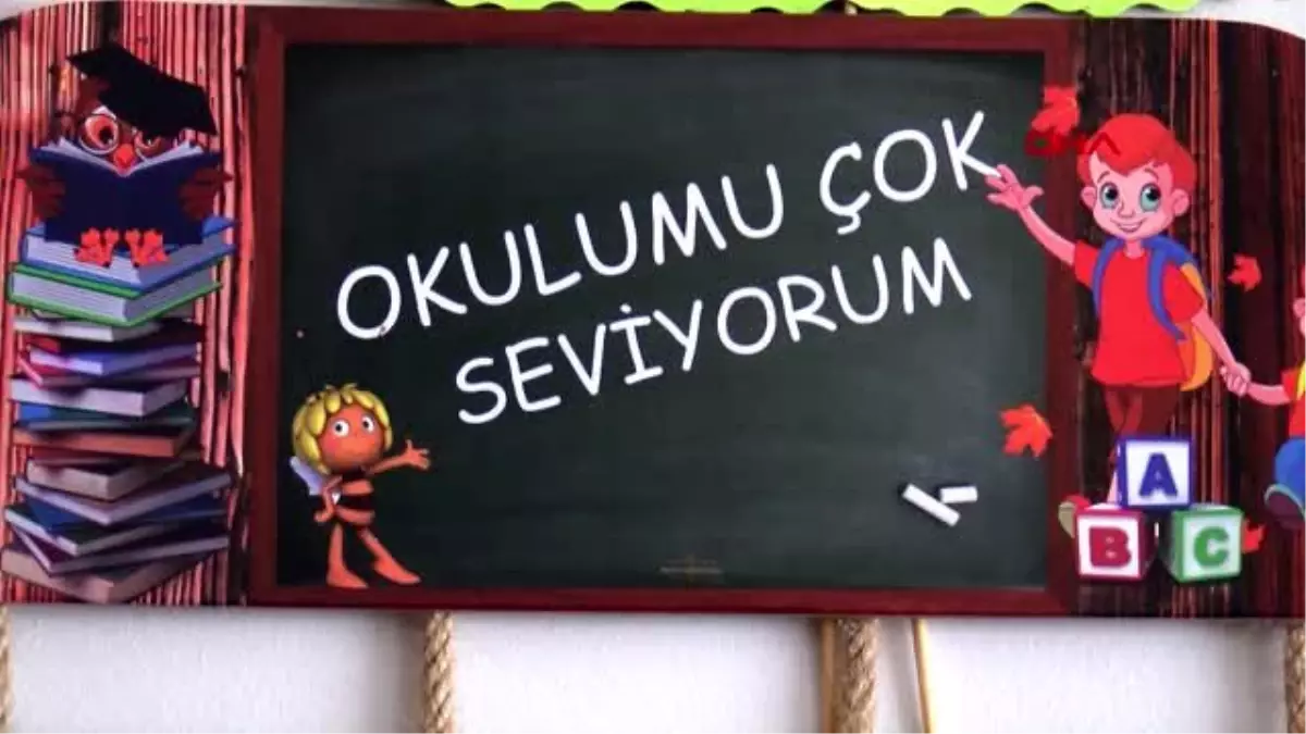 Antalya oğlunun sağlığı için evini atölyeye çevirdi