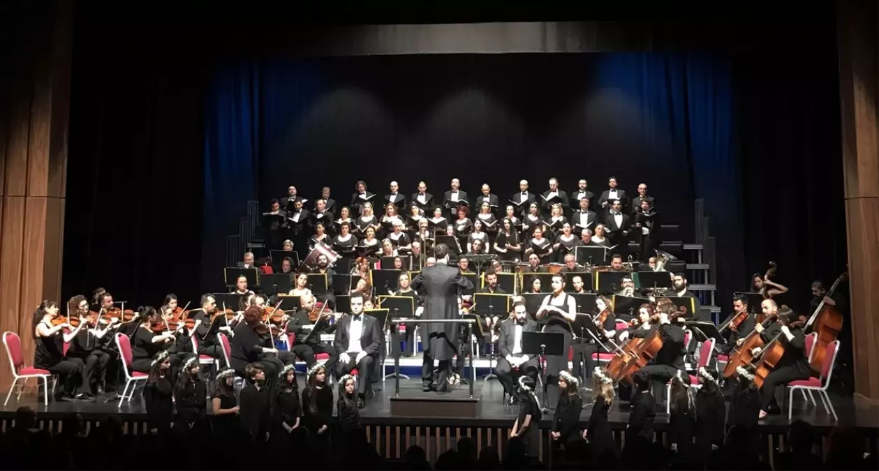 "Carmina Burana" balesi Adana\'da sahnelendi