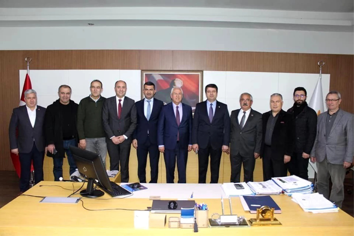 CHP heyeti Ankara ve İzmir\'de ziyaretlerde bulundu