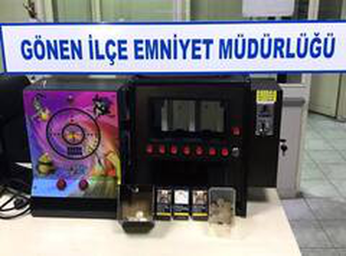 Dışı şarj cihazı, içi kumar makinesi