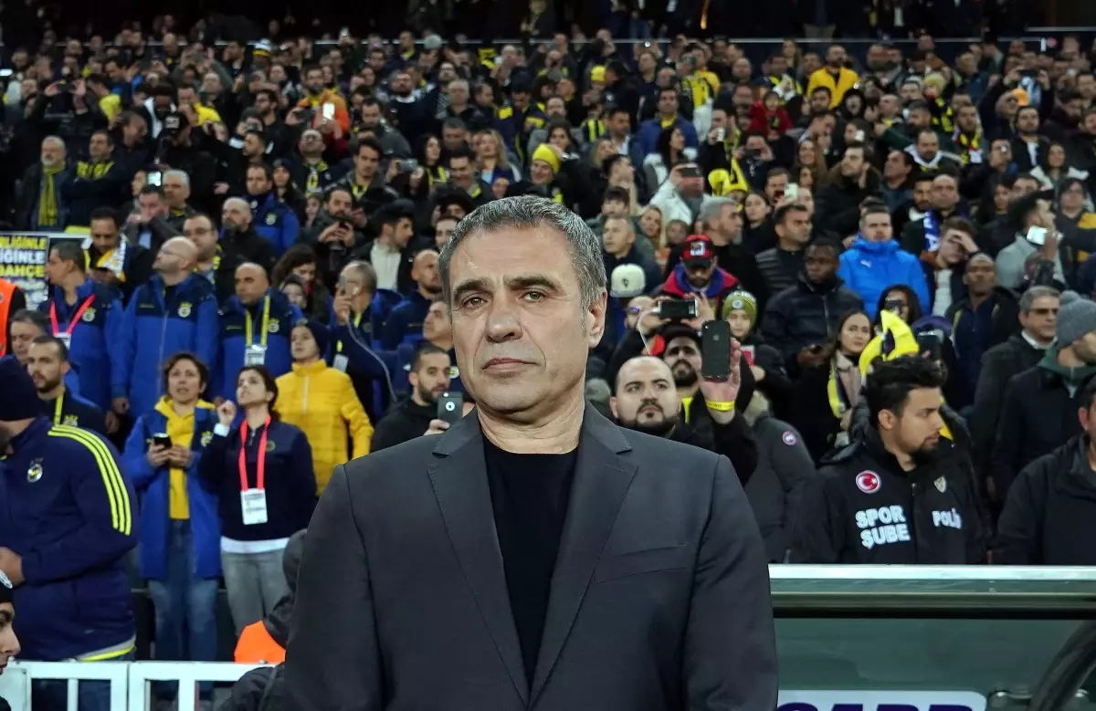 Fenerbahçe\'de Ersun Yanal istifa etti