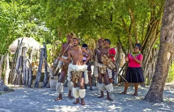 Guney Afrika Da Zululular Binlerce Yillik Geleneklerini Surduruyor Son Dakika