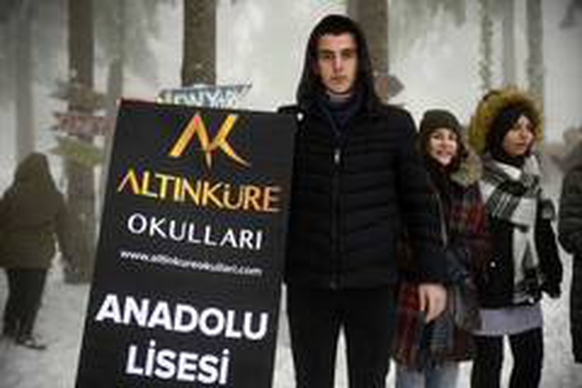 Altınküre Lisesi öğrencileri ve öğretmenleri Kartepe\'ye gezdi