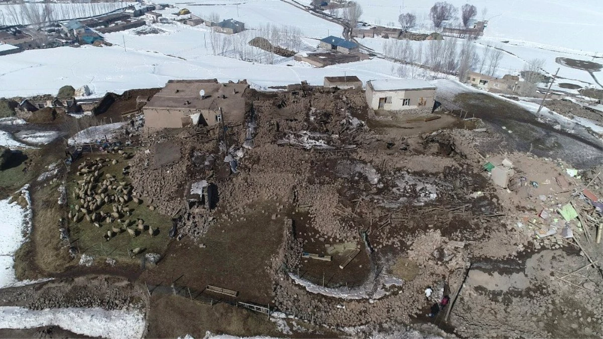 8 kişinin hayatını kaybettiği deprem bölgesi havadan görüntülendi
