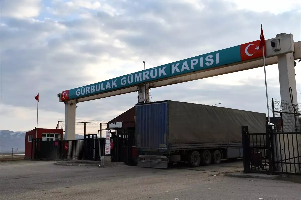 Gürbulak Sınır Kapısı\'na koronavirüs tedbirleri kapsamında termal kamera kuruldu