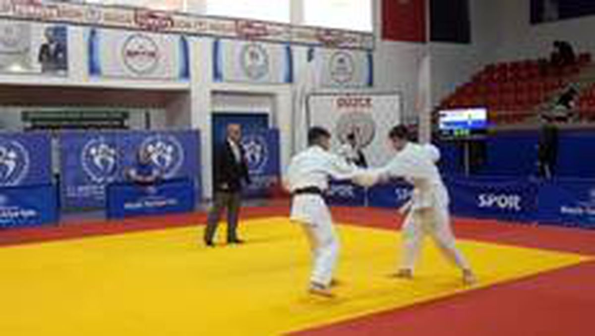 Judo grup müsabakaları Düzce\'de yapıldı
