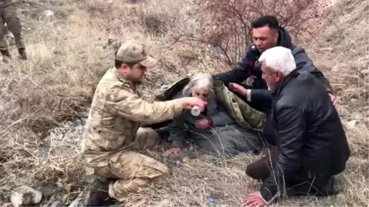 Kayıp Faika nine bulundu, asker montunu giydirdi