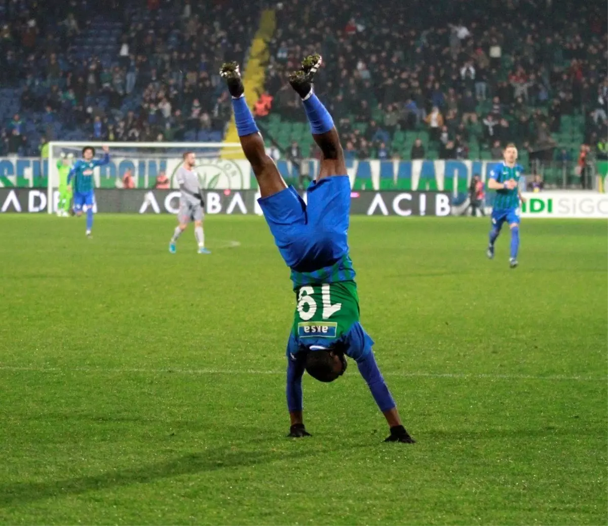 Süper Lig: Çaykur Rizespor: 1 - Medipol Başakşehir: 2 (Maç sonucu)