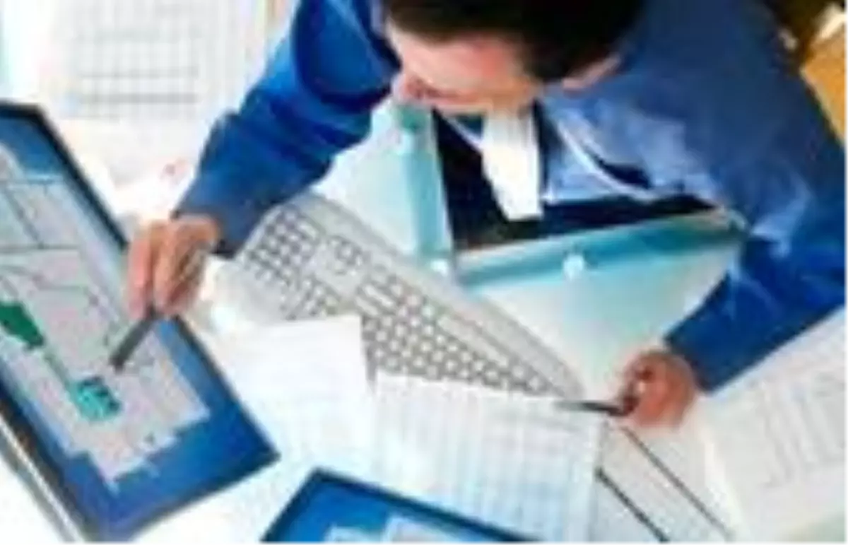 Turizm fark attı, üç sektörde beklentiler negatifte kaldı