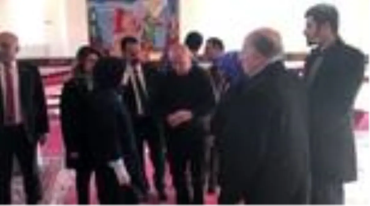 AK Parti\'li Usta, Erzincan\'da Siyaset Akademisi\'nin açılış dersinde konuştu