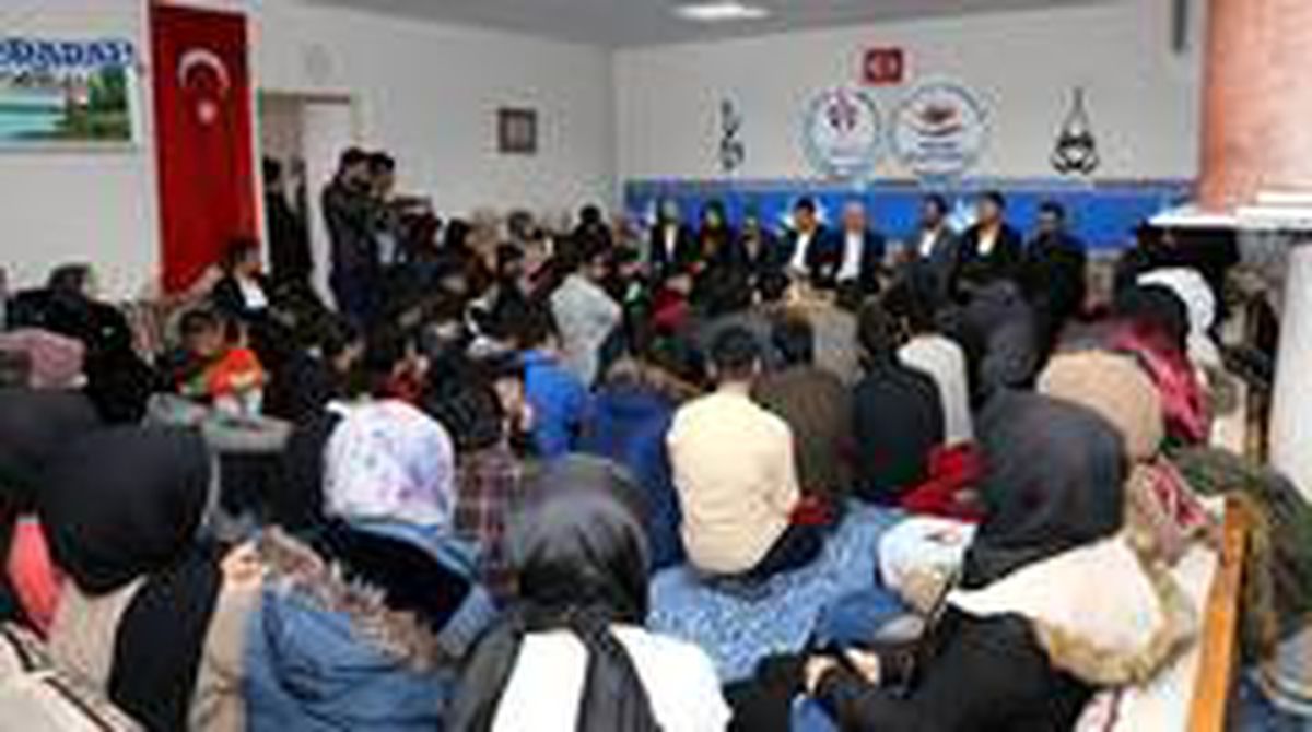 Başkan Sekmen gençlerle buluştu