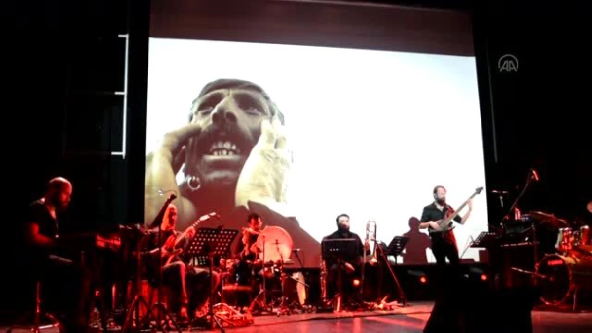 Bursa\'da "Anadolu\'nun Kayıp Şarkıları" seslendirildi