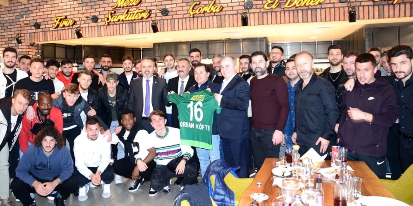 Bursaspor, moral yemeğinde buluştu