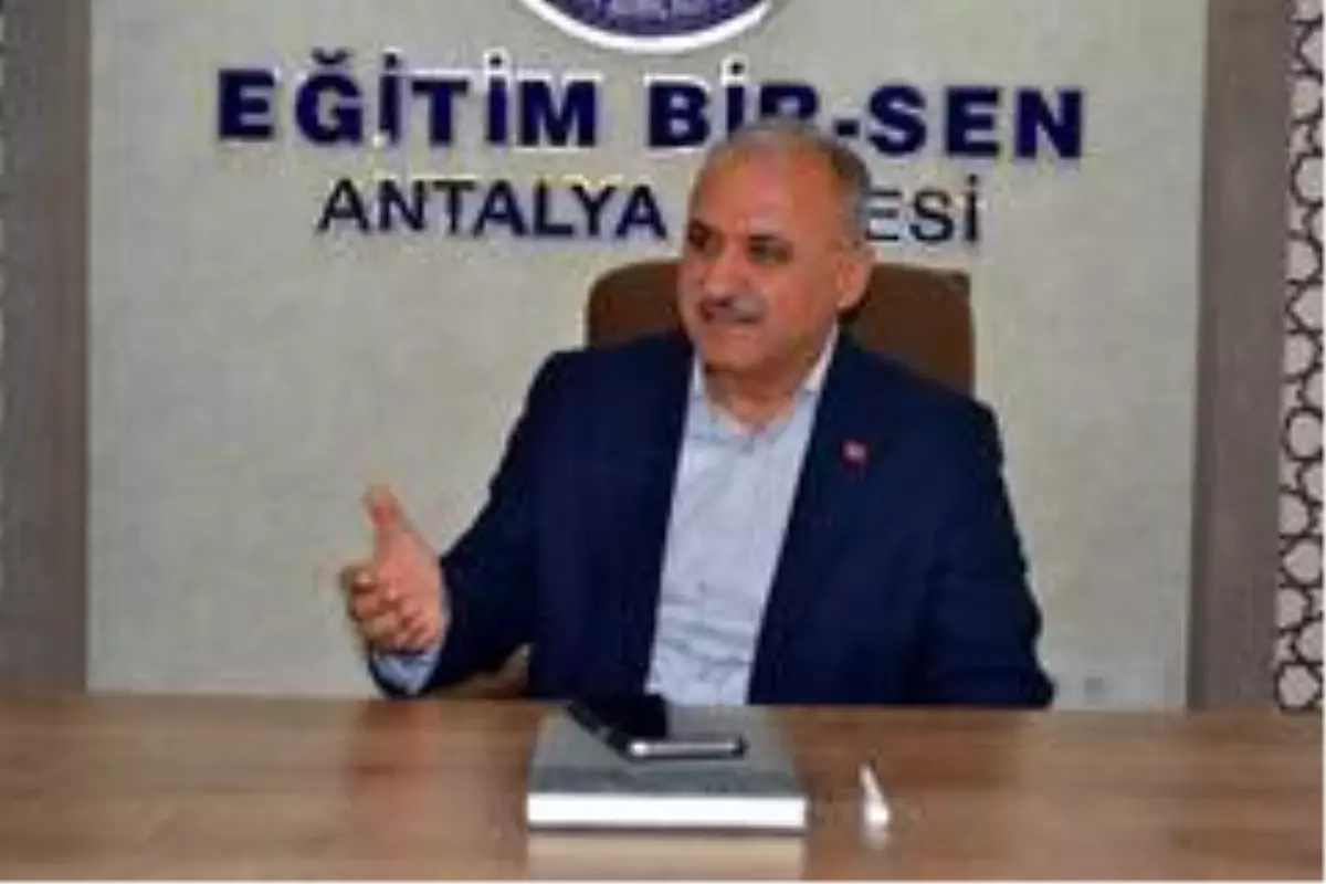 Eğitim Bir Sen Antalya Şube Başkanı Miran: "Hocalı katliamının hesabı sorulmalı"