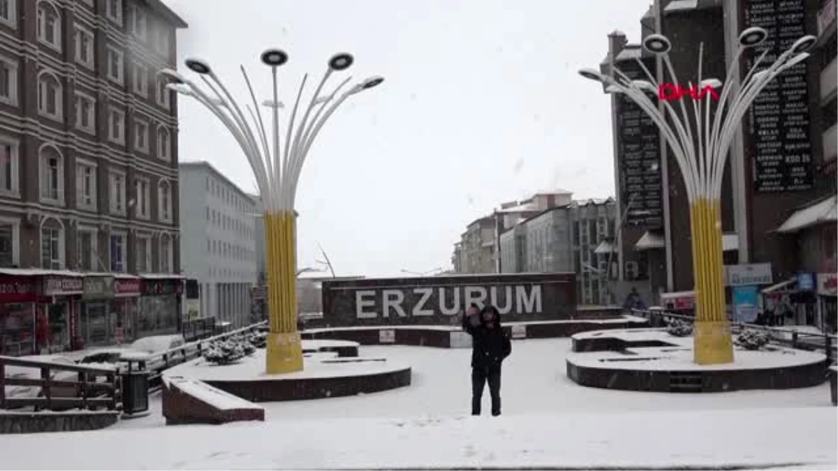 Erzurum\'da kar yağışı etkili oldu
