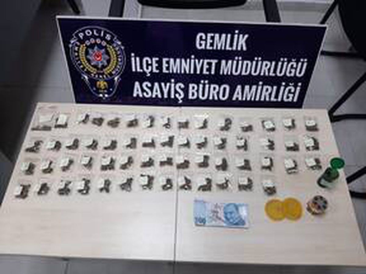 Gemlik\'te uyuşturucuyla yakalanan 3 şüpheli gözaltına alındı